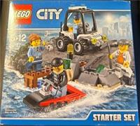 LEGO CITY 60127 Prison Island Starter Set New and Sealed Slightly Damaged Box