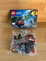 LEGO CITY: Dirt Road Pursuit (60172) - No Box