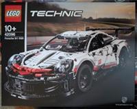 LEGO TECHNIC: Porsche 911 RSR 42096 New Sealed Retired Damaged Box *