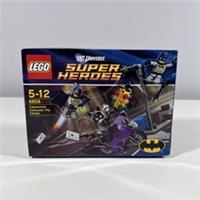 LEGO Dc Comics Super Heroes: Catwoman Catcycle City Chase (6858)