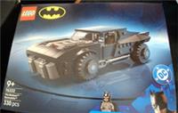 Lego : The Batman Batmobile 76332. 330 pcs. New & sealed. Fast dispatch!