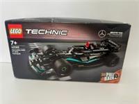 LEGO Technic Mercedes-AMG F1 W14 Pullback 42165 Formula One Team