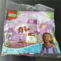 LEGO Disney Princess: Asha's Welcome Booth (30661)