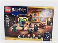 LEGO 76460 Harry Potter Hogwarts Castle Sorting Hat Ceremony - sealed