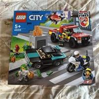 LEGO 60319 City Fire Rescue & Police Chase 295 pcs Age 5+ New Sealed Retired