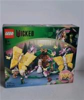 LEGO Wicked: Glinda's Wedding Day (75688) Brand New Sealed