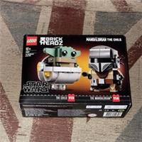 Lego Brickheadz: The Mandalorian & The Child (75317) BRAND NEW, SEALED & RETIRED