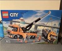 Lego 60467 - City: Heavy Duty Recovery Tow Truck With Crane. Brand New & Sealed