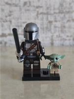 Mandalorian With Grogu, CUSTOM Star Wars Minifigure Dark Sabre Lego