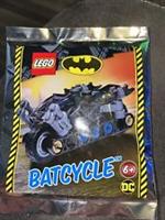 DC Superheores LEGO Polybag Set 212222 Batcycle Collectable Foil Pack Set
