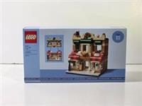 LEGO Promotional Bakery 40696 NEW AND SEALED