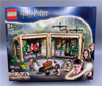 Lego Harry Potter (Set 76445) Hogwarts Castle Herbology Class - New & Sealed