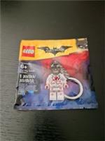 LEGO BATMAN MOVIE - 5004928 Kiss Kiss Tuxedo Batman Keyring Brand New & Sealed