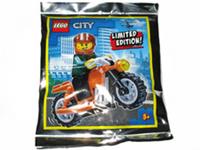 Lego City Detective on Motorcycle 952010 Foil pack BNIP