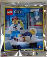 Lego City Doctor and Patient 952105 Foil pack BNIP