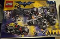 LEGO BATMAN Two-Face Double Demolition Set 70915 Retired Brand New Sealed