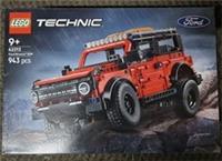 LEGO Technic Ford Bronco SUV - 42213
