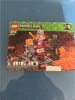 LEGO Minecraft: The Nether Fight (21139)