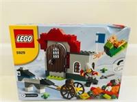 LEGO 5929 KNIGHT AND CASTLE BUILDING NEW SET