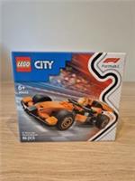 LEGO City F1 Driver with McLaren Race Car Toy Playset 60442 New