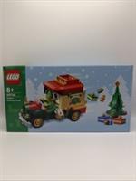 LEGO Santas Delivery Truck Christmas Collectable Gift 40746 NEW