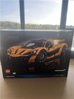 LEGO TECHNIC: Mclaren P1 (42172)