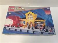 Vintage LEGO SYSTEM 4554 Metro Train Station # NEW IN OPEN BOX #