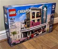 LEGO 10260 DOWNTOWN DINER MODULAR BUILDING - BRAND NEW SEALED RETIRED SET