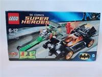 LEGO 76012 Batman: the Riddler Chase Dc Comics Super Heroes Sealed Retired Set