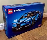 LEGO 42083 TECHNIC BUGATTI CHIRON - BRAND NEW IN A SEALED FACTORY BOX