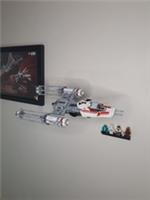 Wall mount for LEGO 75249 Star Wars Resistance Y-Wing Starfighter