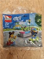 Lego City Kid's Playground Polybag 30588 New Sealed Retired 2022