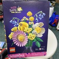 LEGO Botanicals Petite Sunny Bouquet NEW 2025