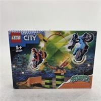 Lego City Stuntz Stunt Competition Motorbike Set 60299 New and Sealed Box Scuffs