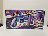 LEGO The LEGO Movie 2: Pop-Up Party Bus (70828) Retired Set