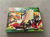 LEGO 9446 DESTINY'S BOUNTY NEW NINJAGO SET BUT DAMAGED BOX SEALS UNSTUCK