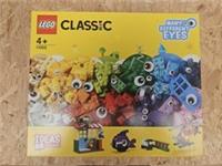 Lego Classic 11003 Bricks & Eyes New Boxed Sealed 2019 Retired