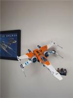 Wall mount for LEGO Star Wars 75273 Poe Dameron's X-Wing Fighter