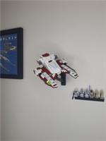 Wall mount for LEGO Star Wars 75342 Republic Fighter Tank