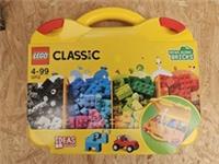 Lego Classic 10713 Creative Suitcase Bring Along Bricks New Sealed 2018