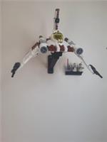 Wall mount for LEGO 75432 Star Wars V-19 Torrent Starfighter