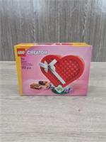 Lego Creator 40759 Valentine's Day Chocolate Gift Box 172pcs SEALED NEW