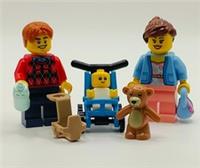 LEGO Mum Dad and Baby Family Minifigures with Pram Teddy and Accessories NEW