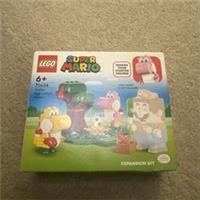 Lego 71428 Super Mario: Yoshis' Egg-cellent Forest Expansion Set BNIB