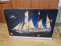 LEGO 10335 The Endurance , New Sealed.