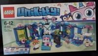 41454 LEGO Unikitty Dr. Fox Laboratory Set 359 Pieces sealed slight mark on box
