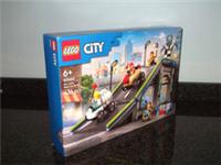 LEGO CITY: No Limits: Race Car Ramp Track (60460) 6+ NEW