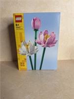 lego lotus flowers 40647 botanical set, BNIB brand new sealed.