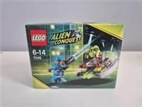 Lego Alien Conquest - 7049 - Alien Striker - Brand New & Sealed - Rare & Retired