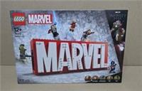 LEGO 76313 MARVEL Logo & Minifigures (LEGO Marvel) - Brand new